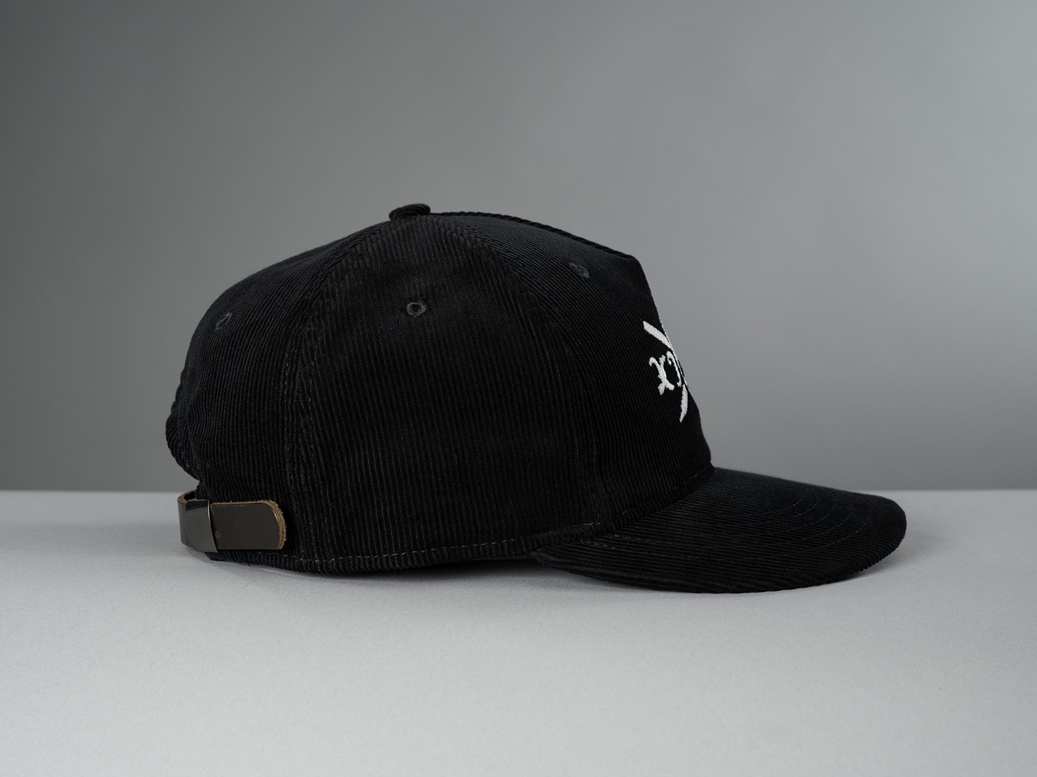 MOMENTO MORI Corduroy Cap